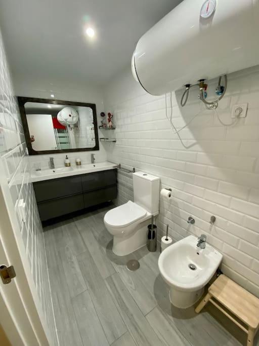 Duplex Acogedor Y Comodo San Sebastián de los Reyes Exterior photo